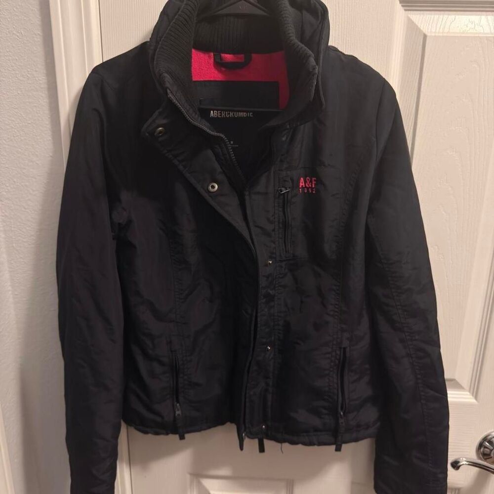 (2014-2016) Abercrombie Black Nylon Jacket - Women's M